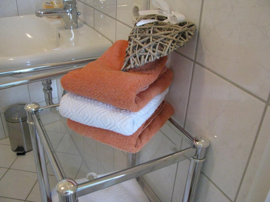 Apartment Am Steinweg Эмден Номер фото
